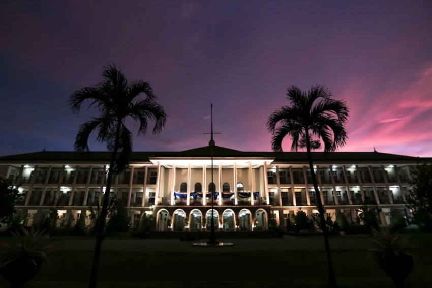 Top 5 PTN Penerima Beasiswa Unggulan 2025: UGM Teratas!