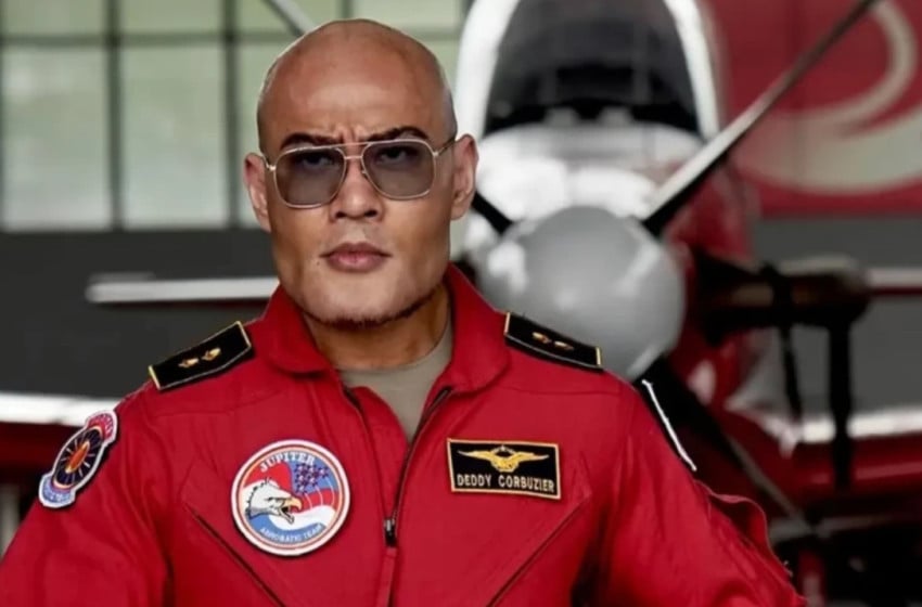 Pendidikan Deddy Corbuzier: Lulusan Psikologi & Letkol Tituler