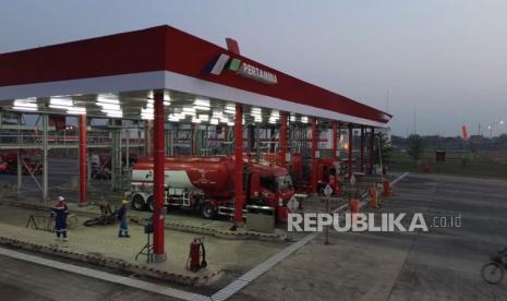 Tambah Stok Pertalite Jateng DIY Jelang Libur Sekolah Ilustrasi stok pertalite jateng diy untuk artikel Pertamina Tambah Stok Pertalite Jateng DIY Jelang Libur Sekolah
