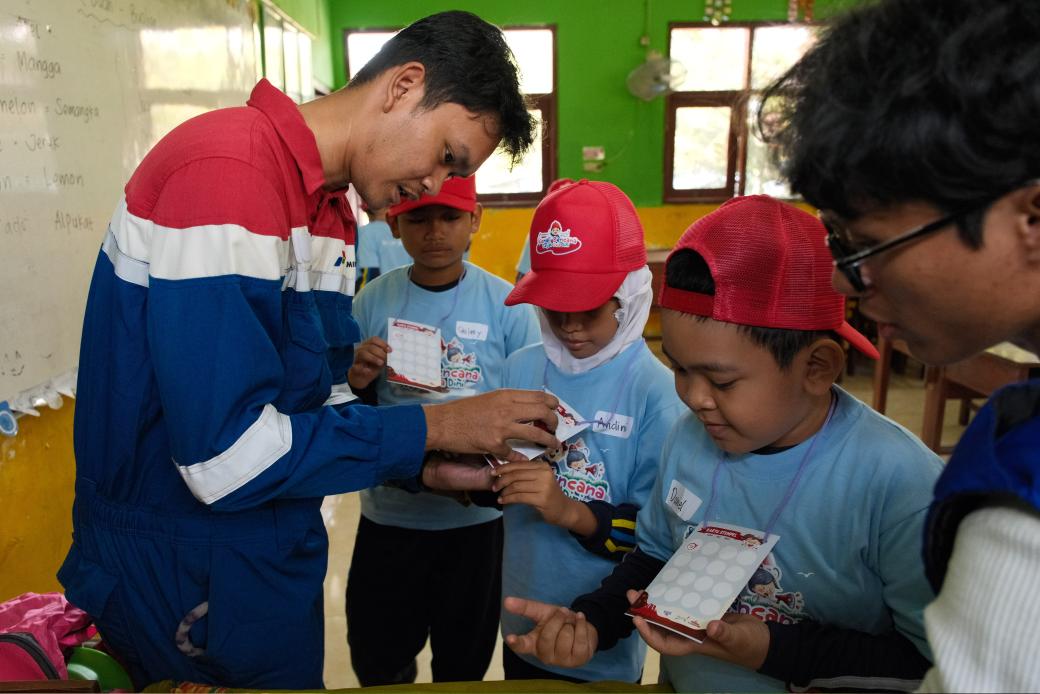 Pertagas OEJA Latih Siswa Kesiapsiagaan Bencana di SDN 40 Gresik