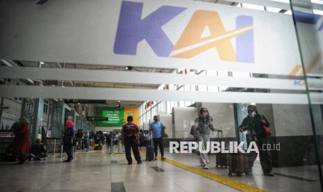 Promo Tiket Kereta 50% Pakai Kartu Kredit BRI Ilustrasi promo tiket kereta untuk artikel Promo Tiket Kereta dan Whoosh 50% di Traveloka