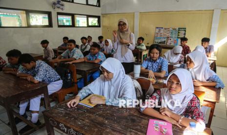 Semarang Sediakan 6.000 Kursi Sekolah Swasta Gratis