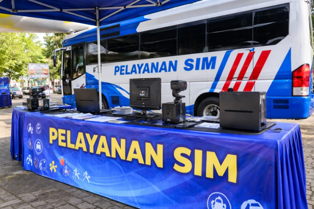 SIM Keliling Polda DIY di Q Homemart Ring Road Timur